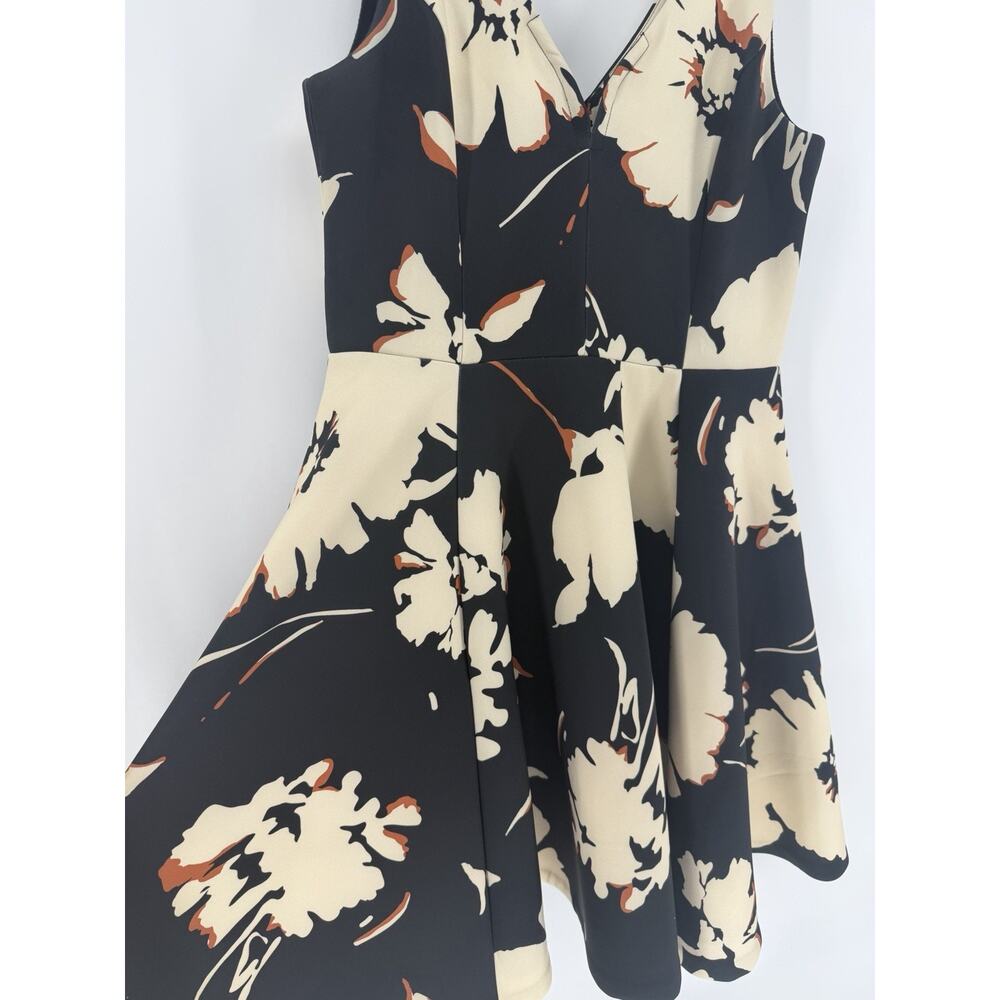 ANTHROPOLOGIE Maeve Amory Scuba Dress Fit & Flare Floral Black Cream 14 V Neck - Picture 4 of 11